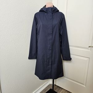 Uniqlo Women's Navy Blocktech Parka